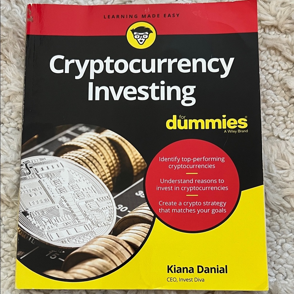 Cryptocurrency Investing for Dummies - Yellow & Black Cover